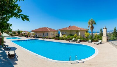 Goldcity'de  3+1 Ortak Havuzlu Villa