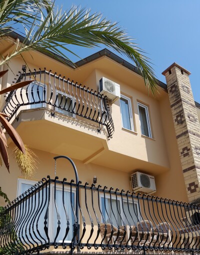 Goldcity'de  3+1 Ortak Havuzlu Villa