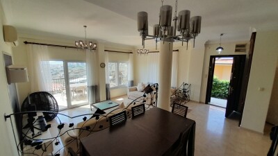 Goldcity'de  3+1 Ortak Havuzlu Villa