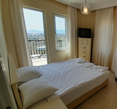 Goldcity'de  3+1 Ortak Havuzlu Villa