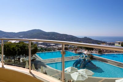 Goldcity Residence 2+1, Olimpic pool ve and Sea View