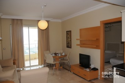 آپارتمان ۲ خوابه و ۲ سرویس بهداشتی با منظره استخر ریلکس ودریا در گلدسیتی