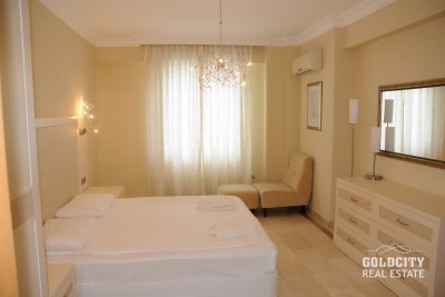 آپارتمان ۲ خوابه و ۲ سرویس بهداشتی با منظره استخر ریلکس ودریا در گلدسیتی