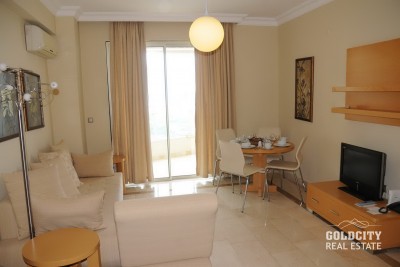 آپارتمان ۲ خوابه و ۲ سرویس بهداشتی با منظره استخر ریلکس ودریا در گلدسیتی